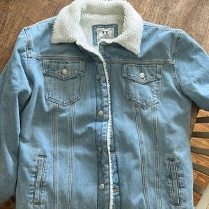Brand new blue Jean jacket with Sherpa inside